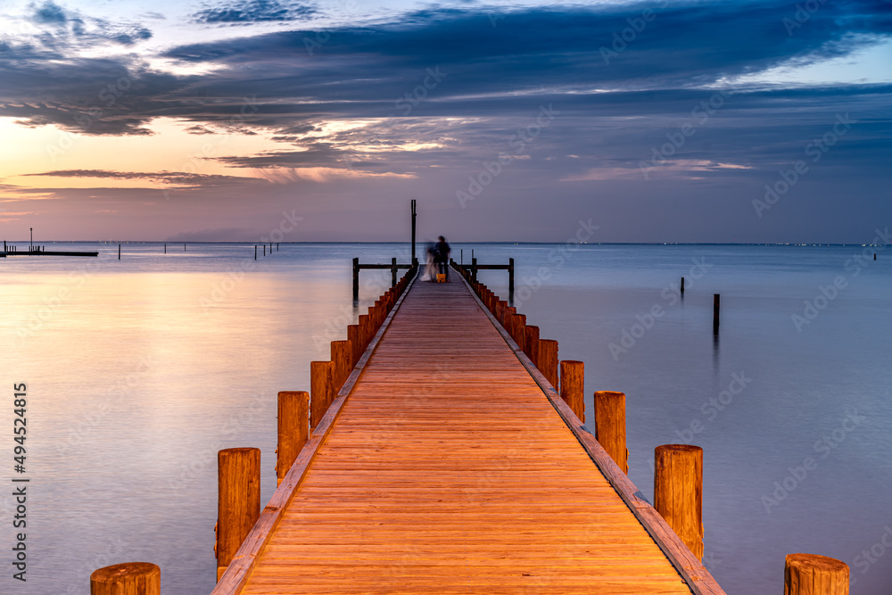 Fototapeta premium A Sunset View at Fairhope, Alabama Pier