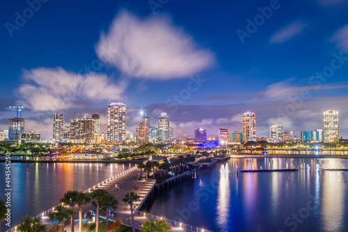 Obraz na plátne St. Petersburg, Florida, USA Downtown City Skyline From the Pier