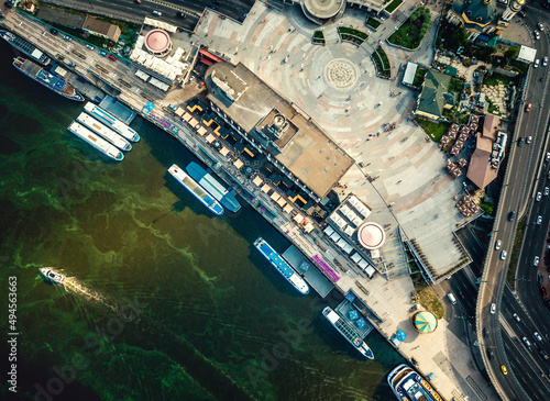 Postal Square in Kyiv, pleasure boats, Dnipro, top view