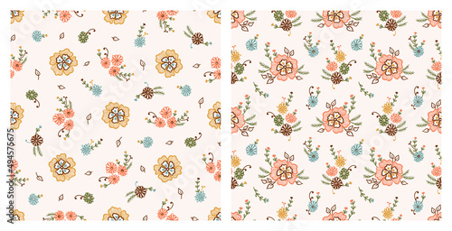 Vector Set of Floral Seamless Patterns. Bouquet of Daisies. Vintage Outline Flowers. Ditsy print. 