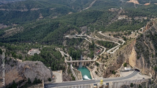 lac artificiel et barrage hydroélectrique de Contreras en Espagne, communauté de Valence