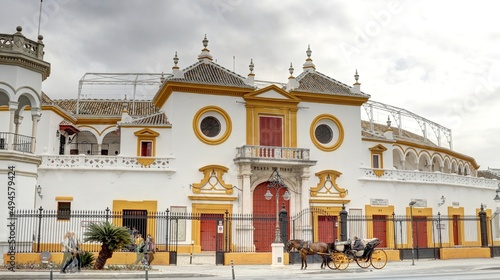 porte d'entrée des arènes de Séville en Andalousie dans le sud de l'Espagne