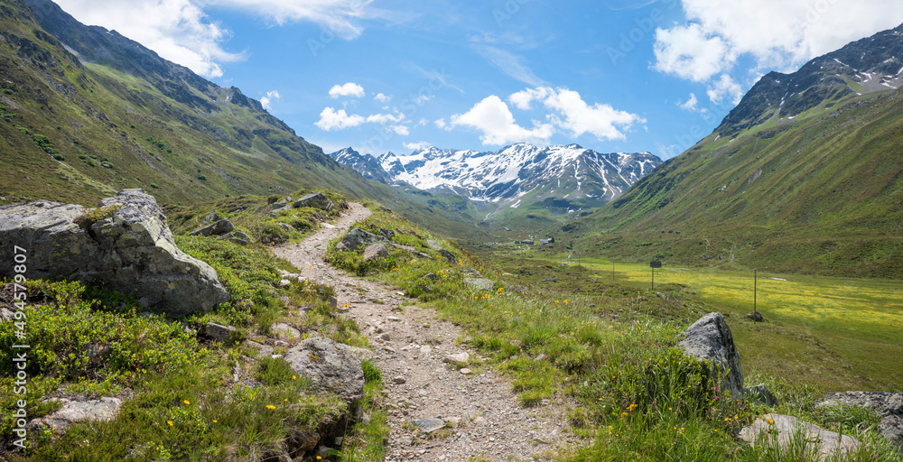 hiking trail to Dürrboden, view to scaletta glacier, breathtaking Dischma valley, grisons switzerland