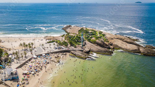 Quadro su tela Pedra dor arpoador visto de Drone
