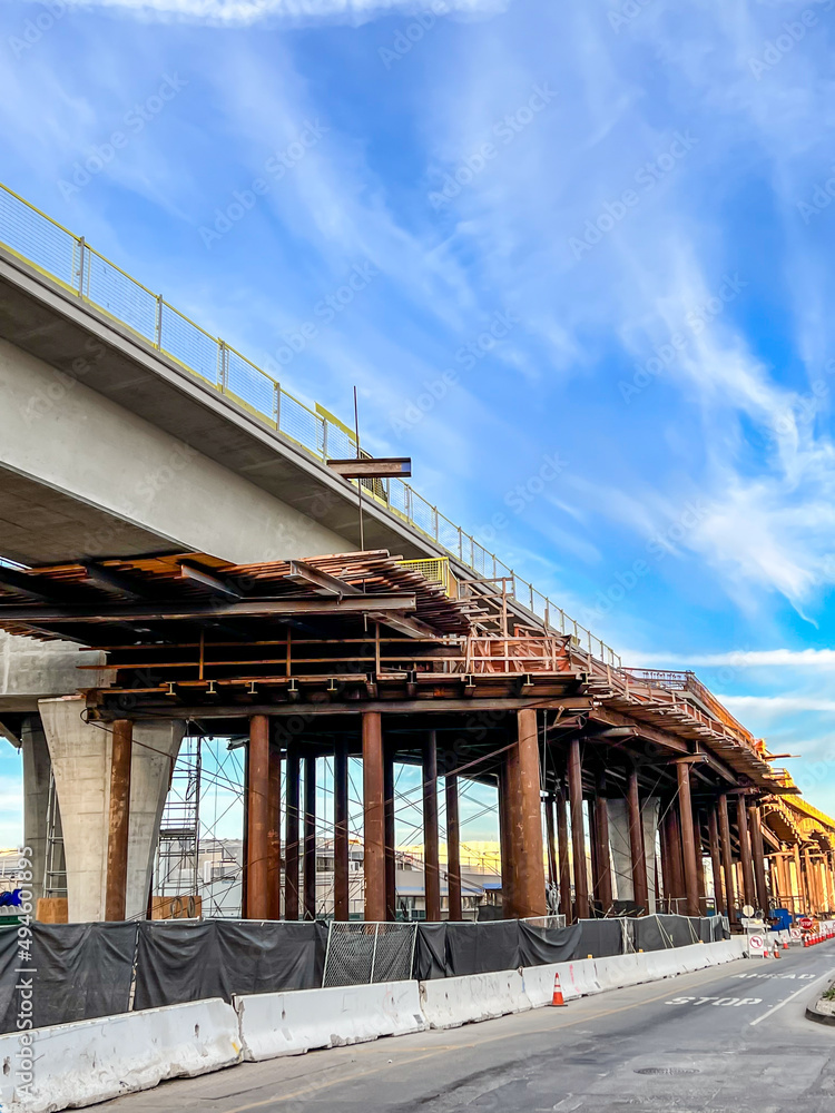 Obraz premium Bracing and support in place for a overhead freeway construction project