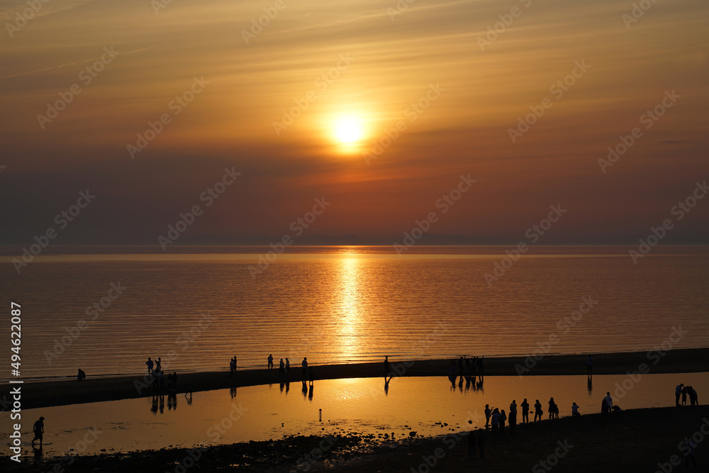 Naklejka premium 夕暮れの父母ヶ浜（香川県三豊市）
