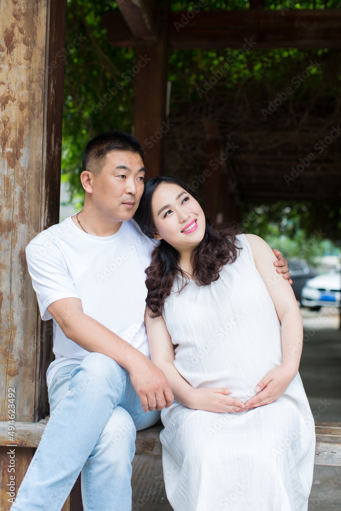 Naklejka premium young chinese couple love
