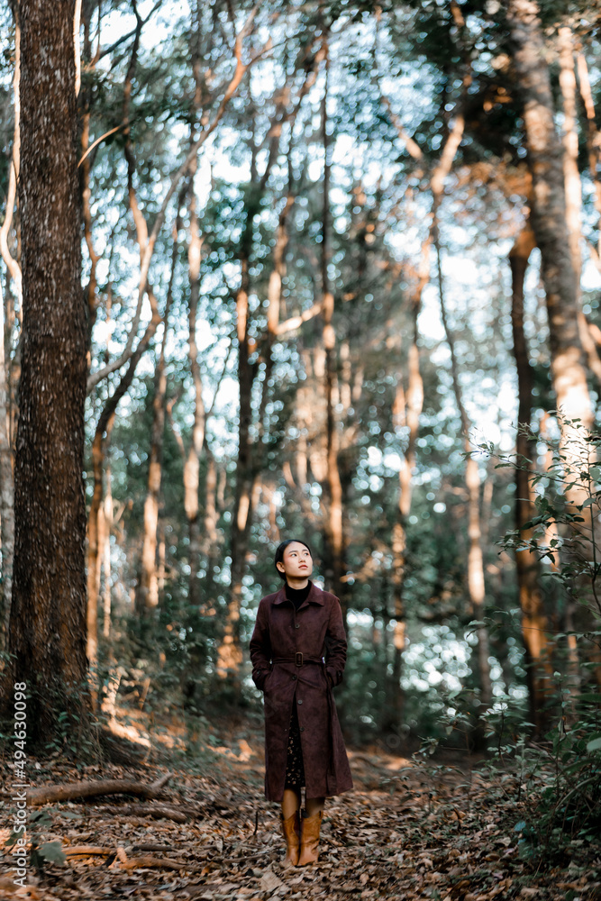 young women travel nature on weekends young women travel nature on weekends