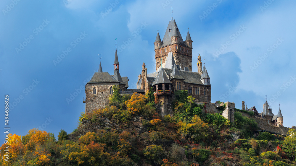 Cochem, Mosel, Reichsburg, Rheinland Pfalz, Deutschland < english> .Cochem, Reichsburg, Rhineland Palatinate, Germany.