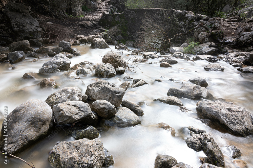 Rio pajaruco con puente de la era Romana Rio pajaruco con puente de la era Romana