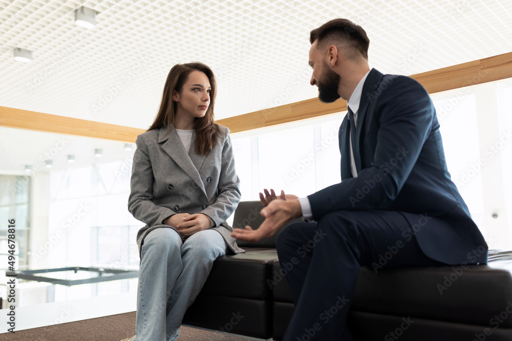 a lawyer communicates with his client before starting a court case a lawyer communicates with his client before starting a court case
