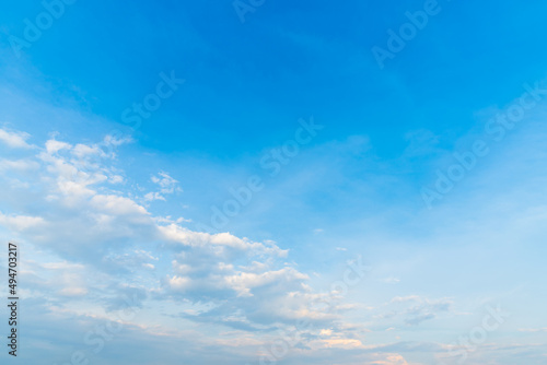 Fototapeta Naklejka Na Ścianę i Meble -  beautiful airatmosphere bright blue sky background abstract clear texture with white clouds.