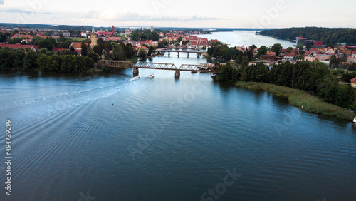 Mikołajki z lotu ptaka, mazury cud natury z drona