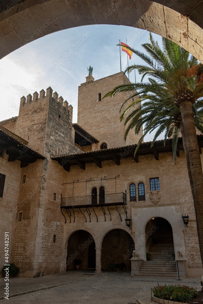 Fototapeta premium Palacio Real de La Almudaina (Mallorca)