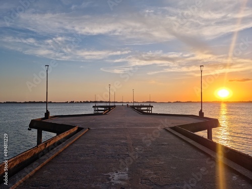 Muelle de Pescadores de Chascomus.  Laguna de chascomus.