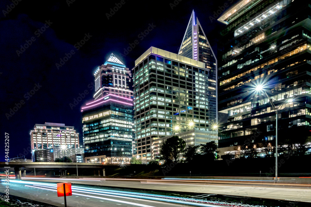 Fototapeta premium Downtown Charlotte North Carolina USA at Sunrise