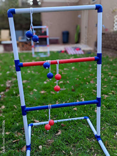 Fotografiet ladder toss outdoor backyard game for family