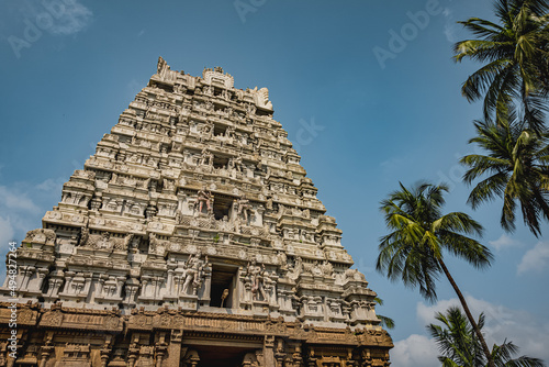 Thirukalukundram is known for the Vedagiriswarar temple complex, popularly known as Kazhugu koil (Eagle temple). This temple consists of two structures, one at foot-hill and the other at top-hill photo