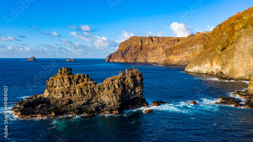 vue aérienne de la vallé de HAHAEMEA ILE DE ua huka archipel des marquises poolynésie francaise