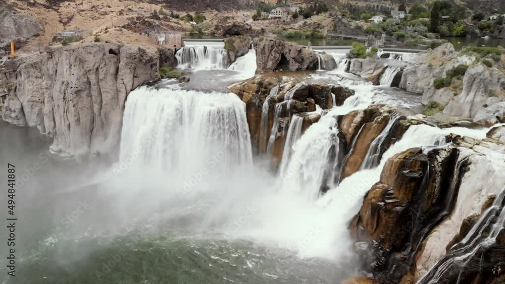 Spectacular aerial view of Shoshone Falls with Snake River in Autumn, Idaho, USA Spectacular aerial view of Shoshone Falls with Snake River in Autumn, Idaho, USA