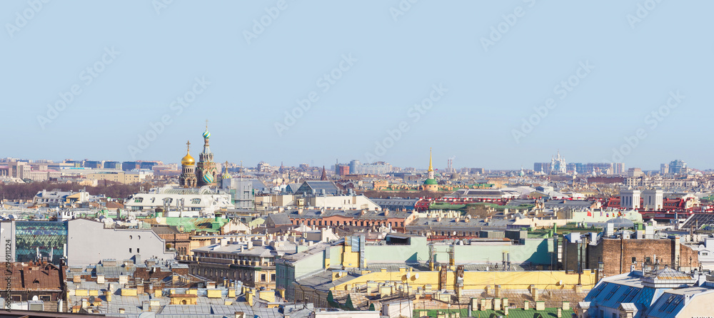 Obraz premium Aerial panoramic view of Church of the Resurrection of Christ the Savior on Spilled Blood, Mikhailovsky Castle, Resurrection Smolny Cathedral in St Petersburg, Russia, skyline over building roofs