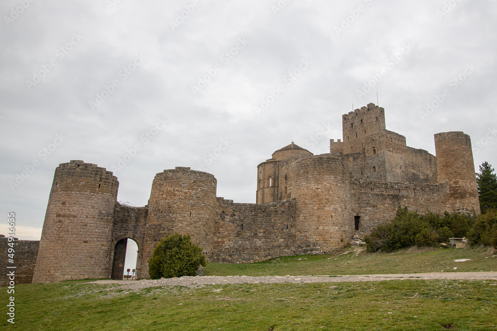 Loasrre Castle