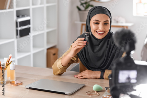 Muslim beauty blogger with ...