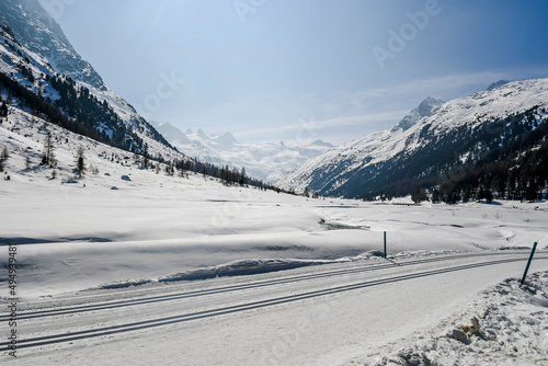 Val Roseg, Piz Roseg, Ova da Roseg, Rosegbach, Piz Sella, Piz Glüschaint, Sellagletscher, Winterwanderweg, Langlaufloipe, Berninagruppe, Oberengadin, Alpen, Winter, Wintersport, Graubünden, Schweiz