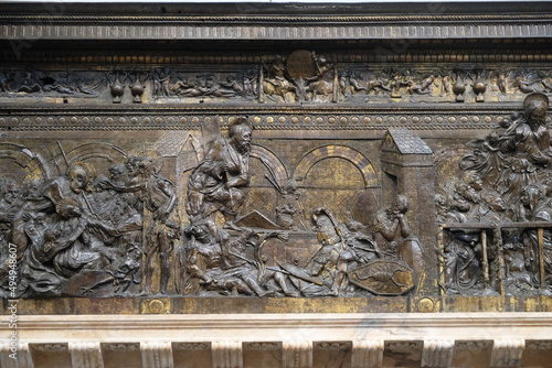 Canvas Print Bronze pulpit with the stories of the Redeemer in the Basilica di San Lorenzo in