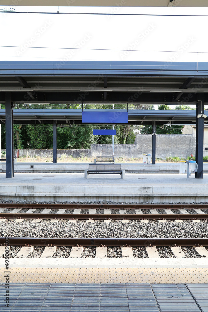 Fototapeta premium 田舎町の駅