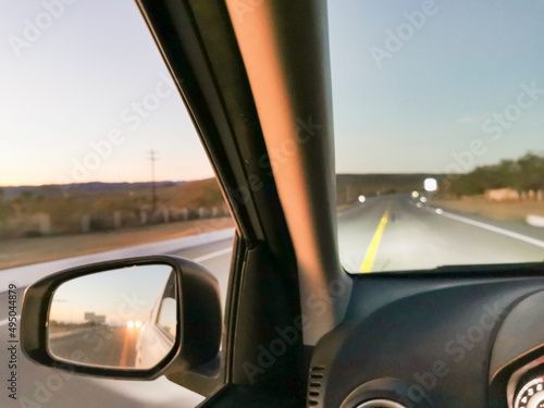 conduciendo en carretera