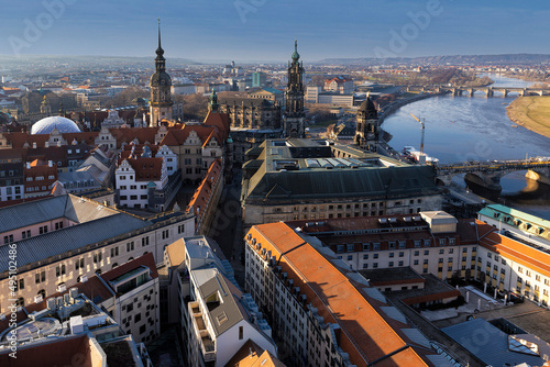 Fotografie Dresden, Blick von der Frauenkirche Richtung westen, Residenzschloss, Katholisch