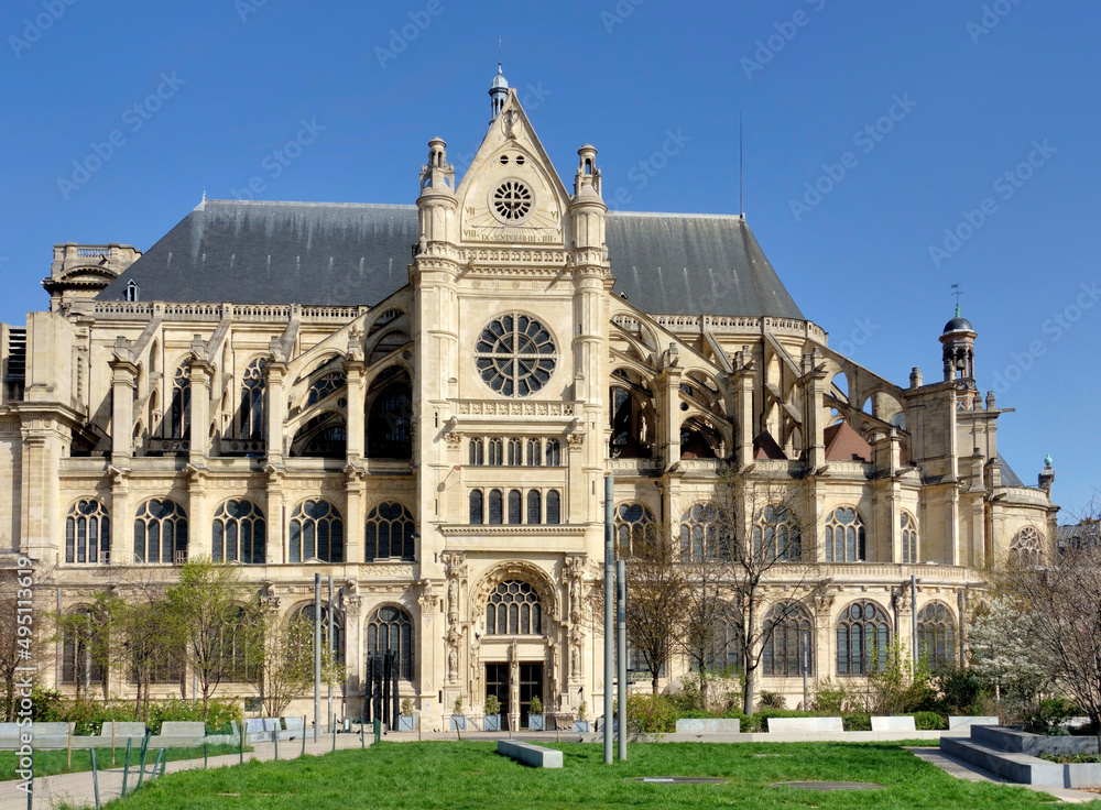 Fototapeta premium Saint Eustache Catholic Church in Paris