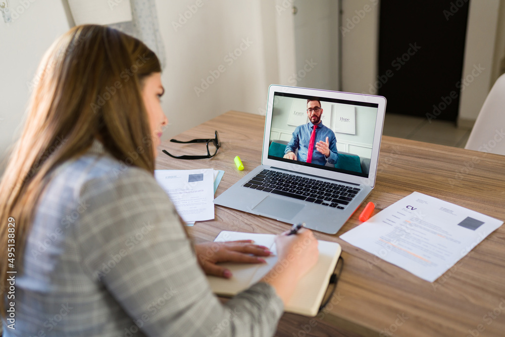 Human resources interviewing a man online - obrazy, fototapety, plakaty 