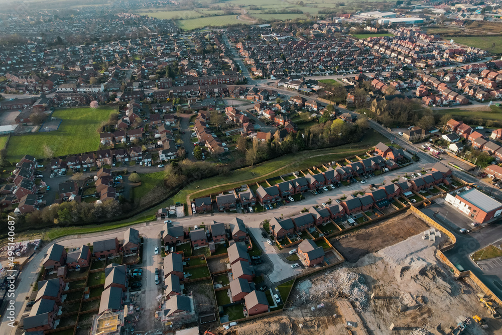 aerial view of a new housing development being built in the UK.