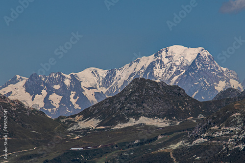 View of the Mont Blanc from Pralognan in the French Alps © Julien