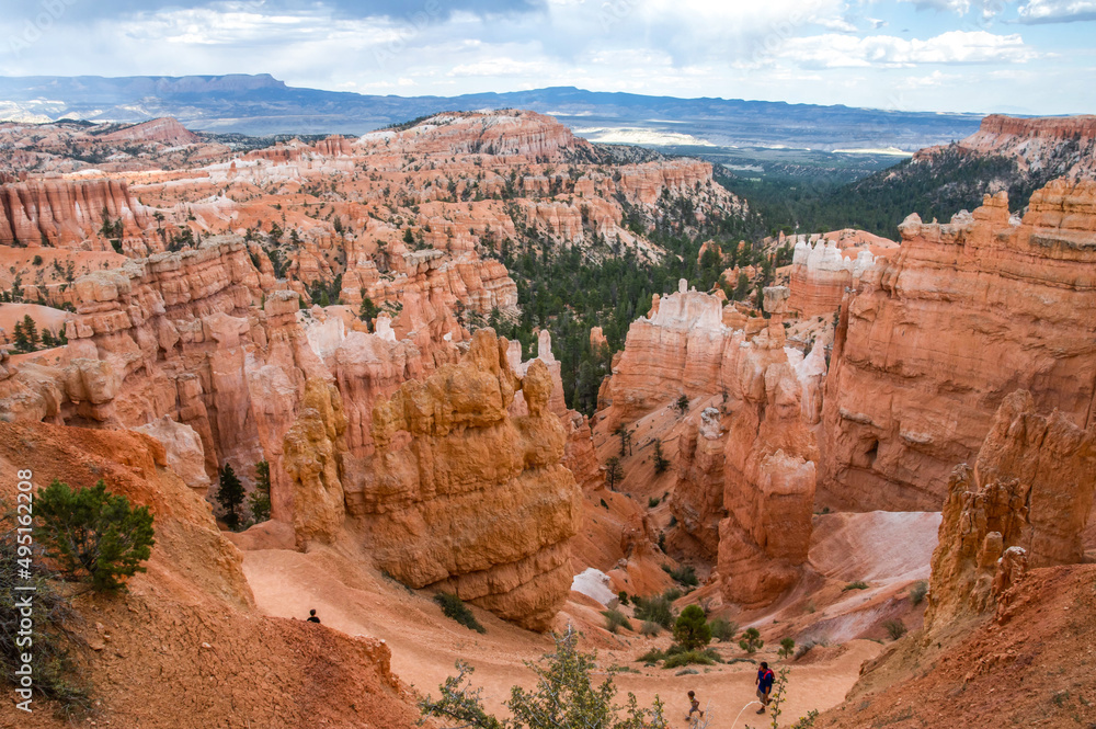 Red Rocks Hoodoos in Bryce Canyon National Park, Utah Red Rocks Hoodoos in Bryce Canyon National Park, Utah