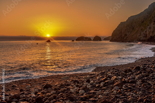 Bild auf Leinwand Beach Sunrise from Scorpion Anchorage on Santa Cruz Island, Channel Islands Nati
