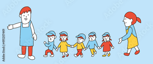 保育園の散歩の時間　保育士が子供を連れて散歩に行く様子