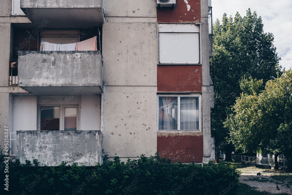 Dziury po kulach, Bośnia i Hercegowina
