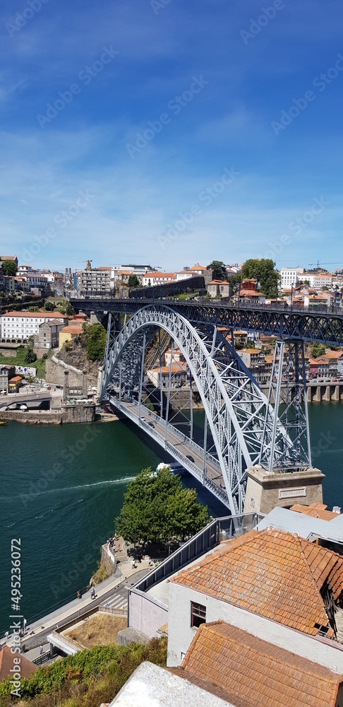 Obraz premium bridge over the river