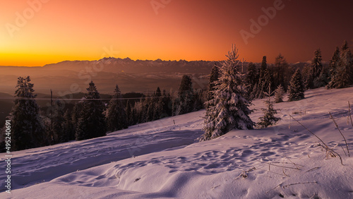 Wschód Słońca i Tatry © Mateusz