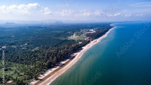 Chumphon Coast in South Thailand © Thierry C