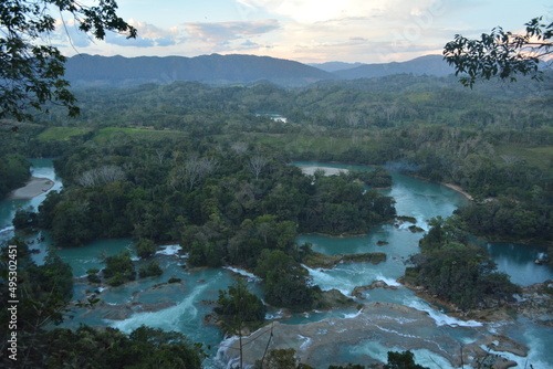 paisaje de rios y cascadas Las Nubes, Chiapas, México