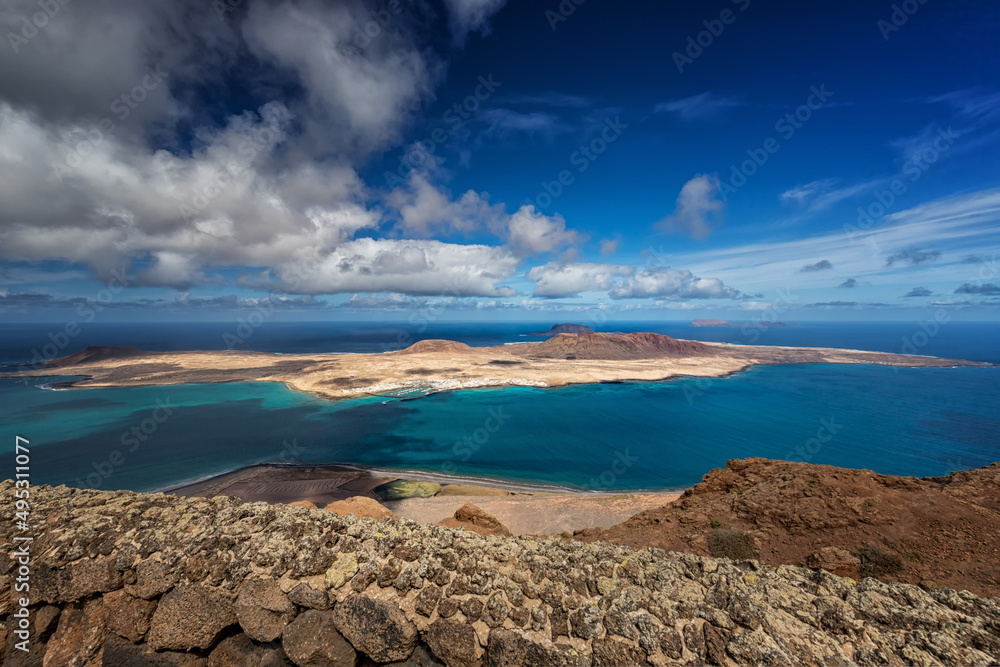 Widok na ocean i wyspy kanaryjskie, Lanzarote Widok na ocean i wyspy kanaryjskie, Lanzarote