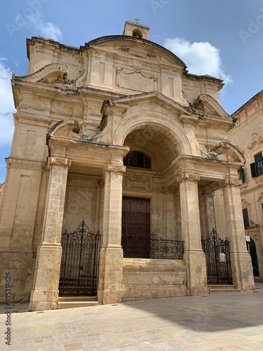 malta buildings , church 