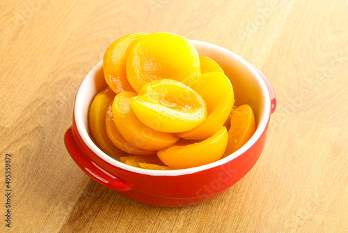 Canned apricot – sweet light dessert