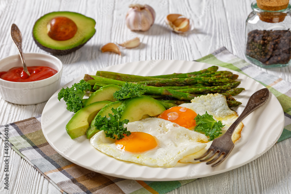 roast asparagus, ripe avocado and fried eggs roast asparagus, ripe avocado and fried eggs