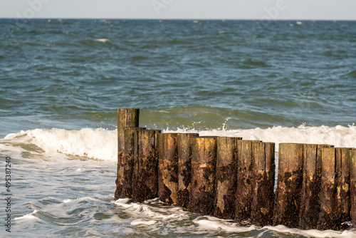 Lahnungen Küstenschutz Wellen Ahrenshoop Ostsee photo