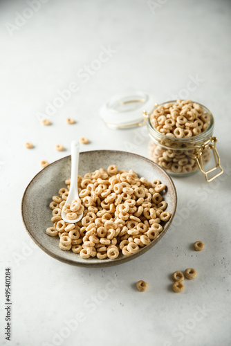 Traditional sugar free breakfast cereals